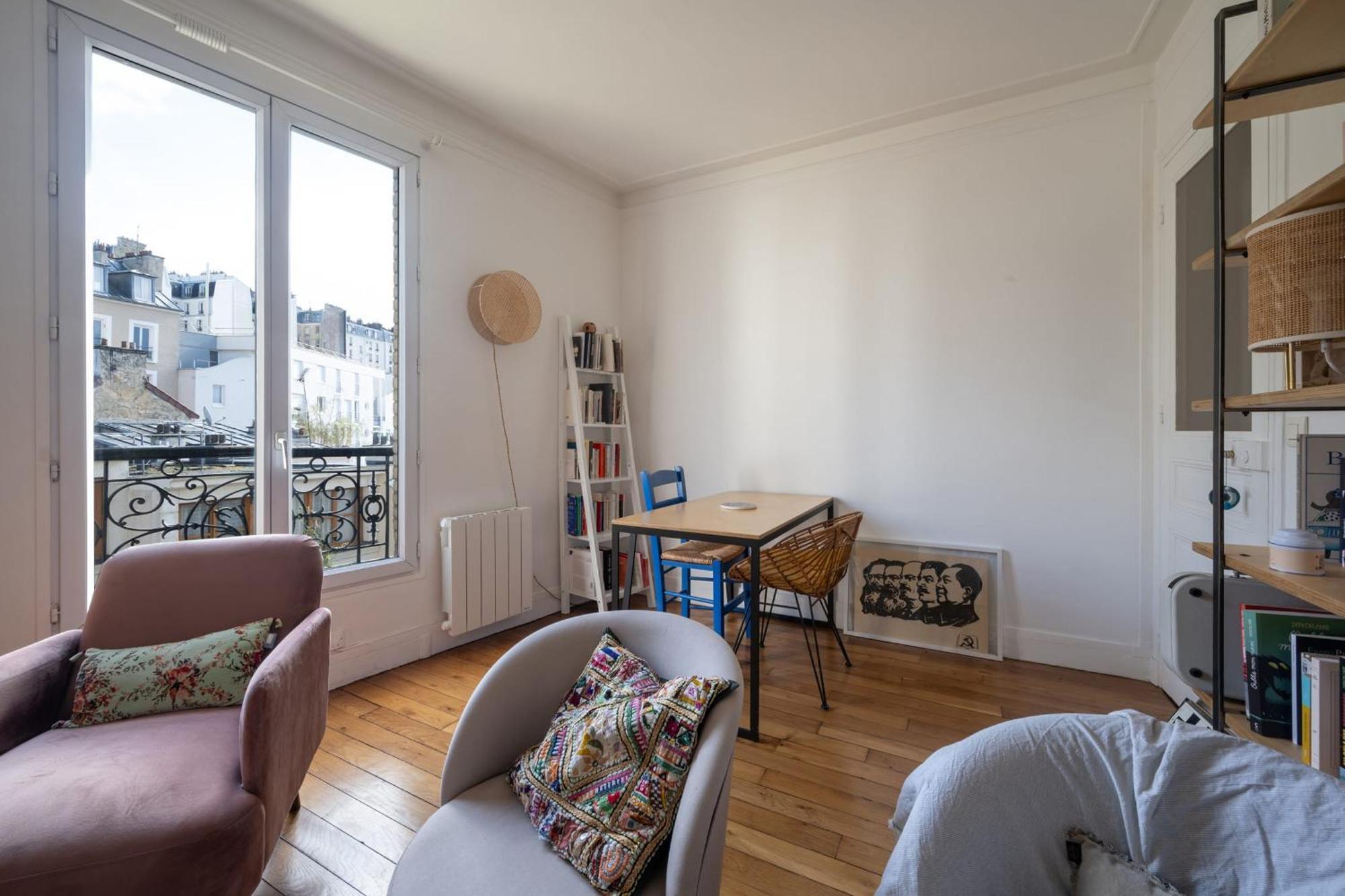 Kronis - Welkeys Apartment